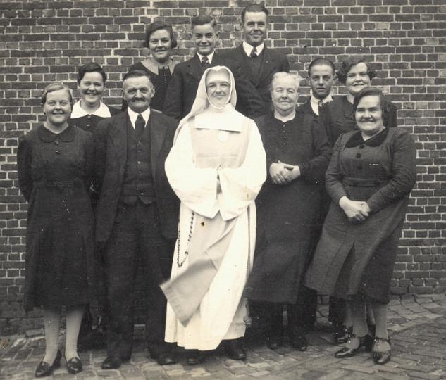 Fam vD behalve Jan jr- ca1939.jpg